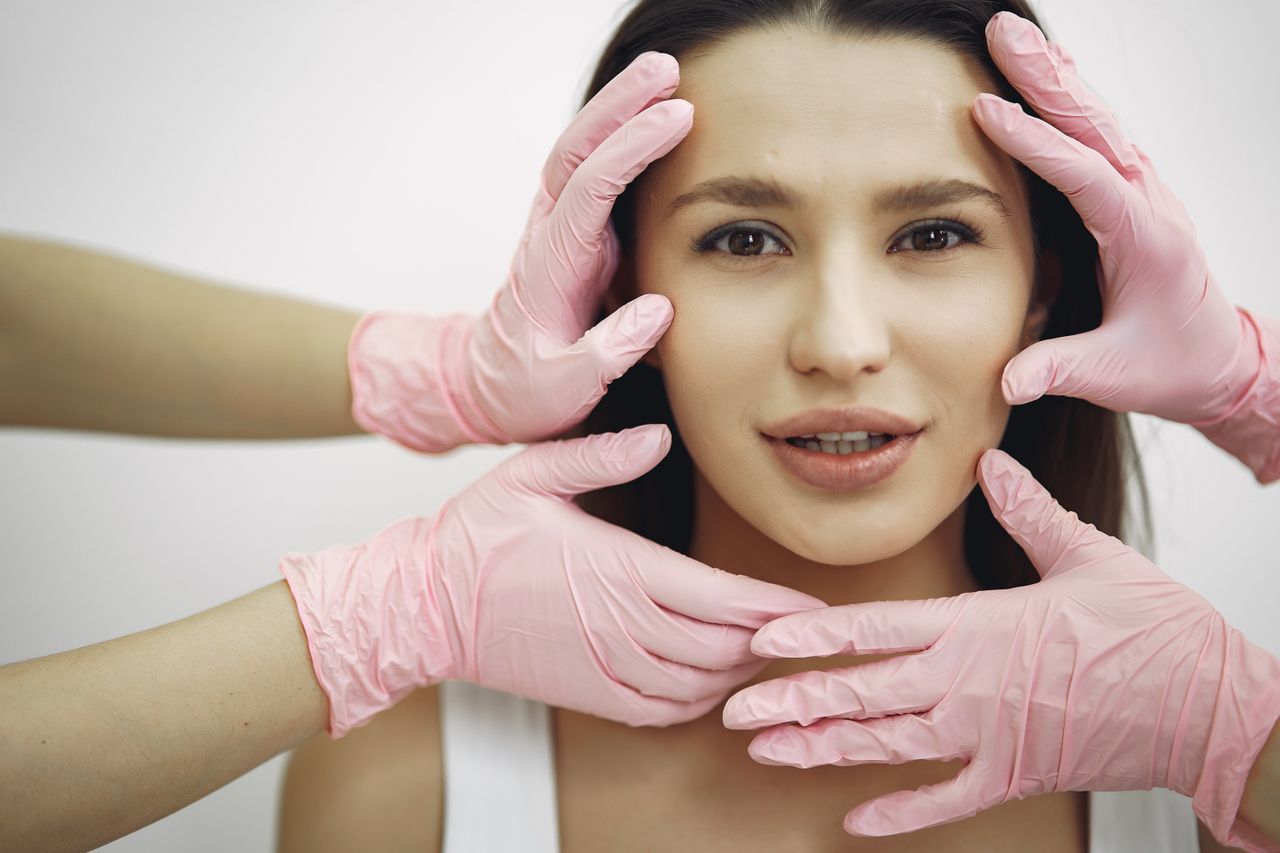 Botox vs Fillers treatment